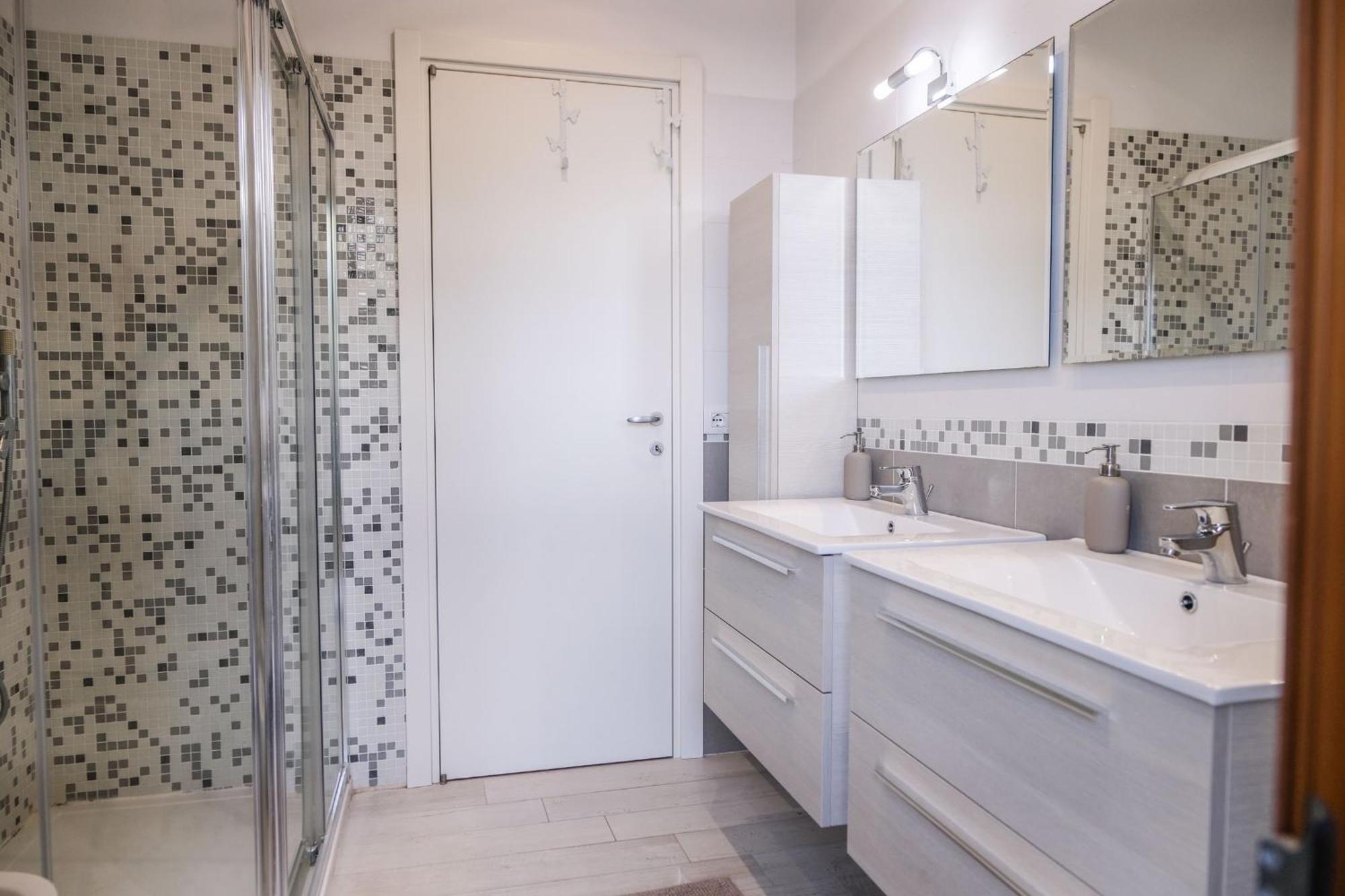 Isola Bella Luxury View Apartment
