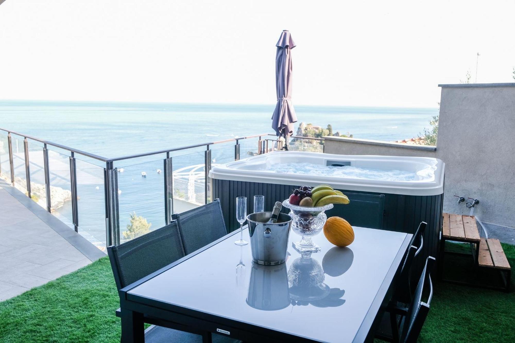 Isola Bella Luxury View Apartment *