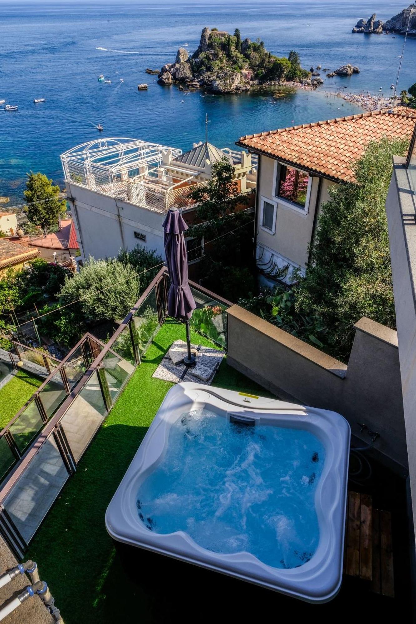 Isola Bella Luxury View Apartment